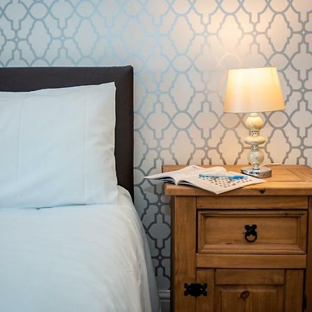 Waterview Deluxe Apartments 배로우인퍼니스 외부 사진