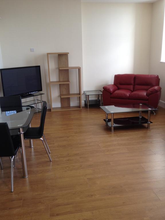 Waterview Deluxe Apartments 배로우인퍼니스 객실 사진